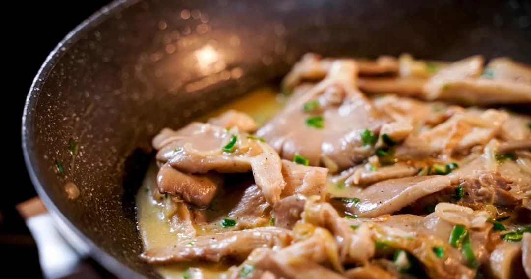 Co zrobić z boczniaka na obiad? Proste i pyszne przepisy, które zaskoczą