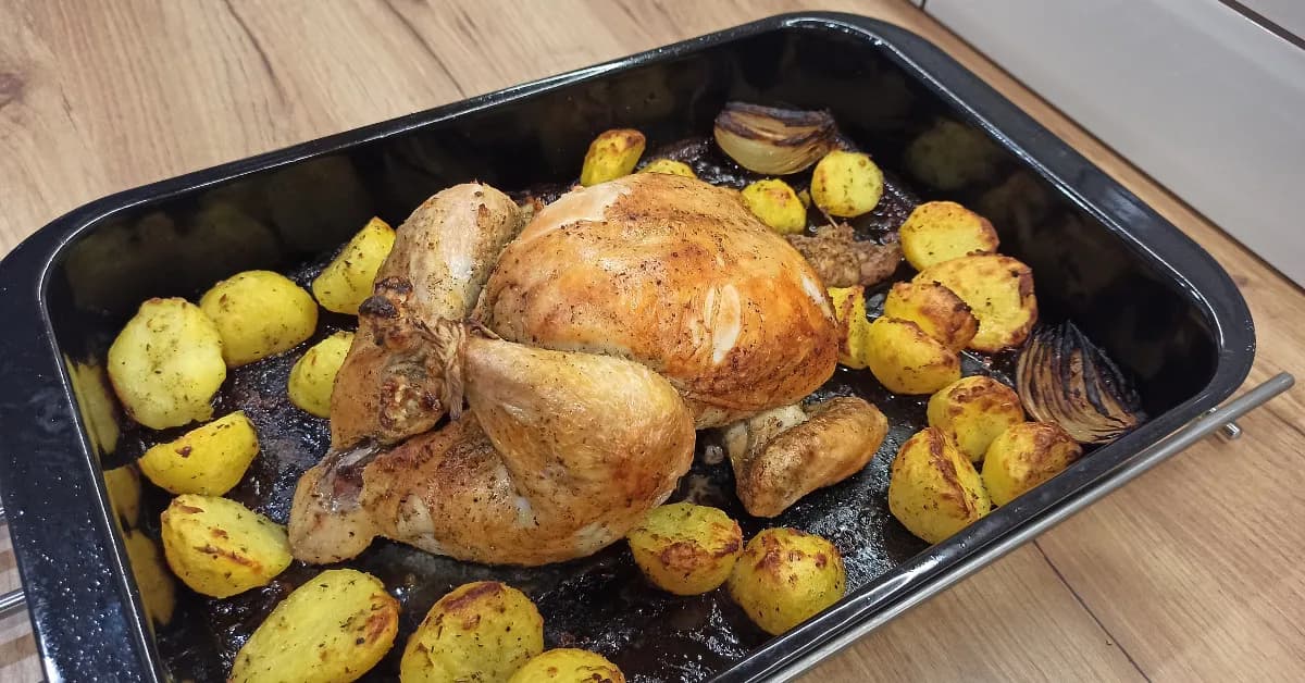 Ile piec kurczaka 2 kg, aby był soczysty i idealnie upieczony