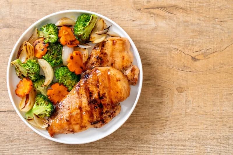 Co na obiad na redukcji? Szybkie i zdrowe przepisy, które zaskoczą