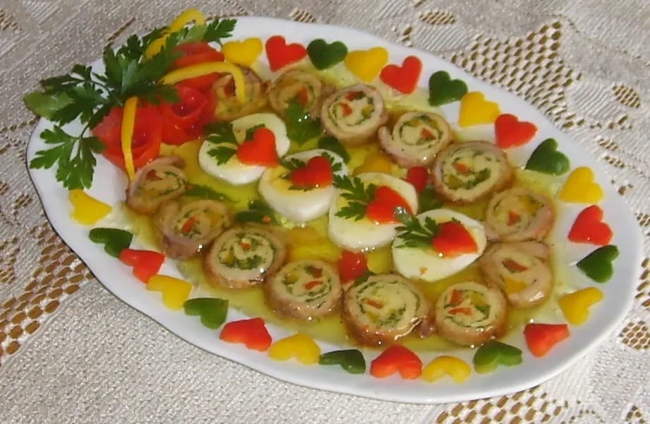 Jak przygotować rolada drobiowa w galarecie, która zachwyci gości