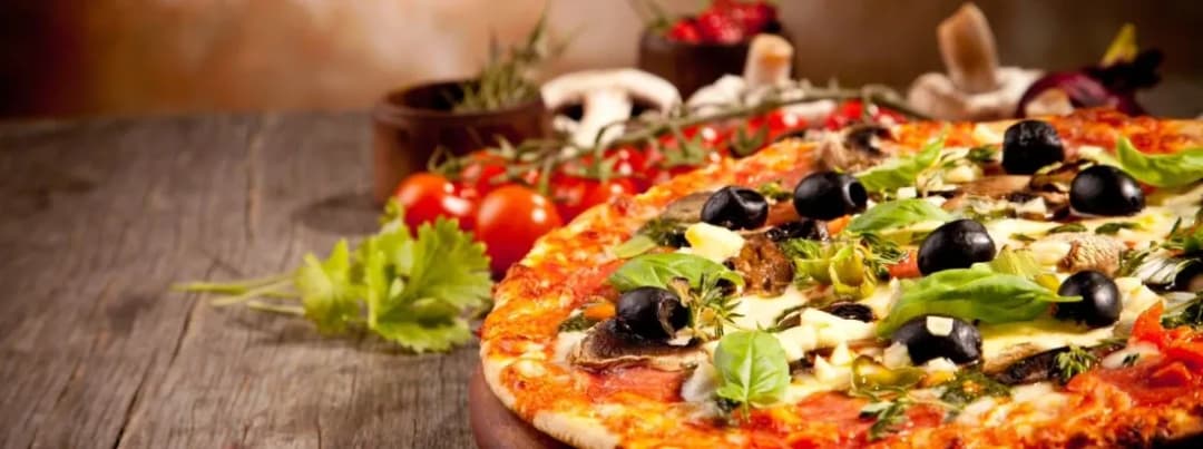 Czy pizza to fast food? Odkryj smaki i jakość różnych rodzajów pizzy